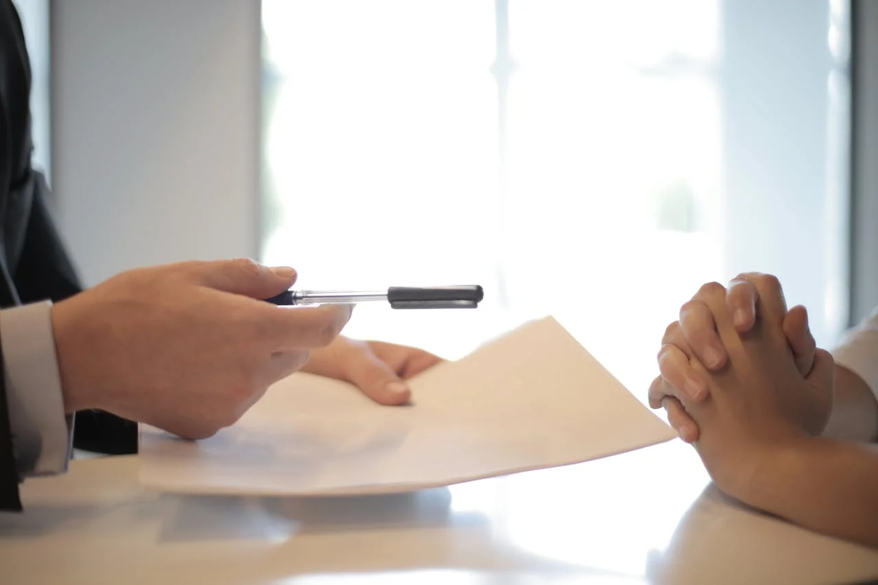 What is an Enforceable Contract? Definition, Elements and Creation Guide