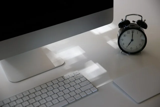 Free Hourly Invoice Template + How to Bill by the Hour