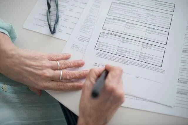 How to Write a Business Contract in 10 Easy Steps