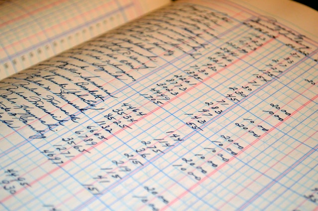 How to Write a Past Due Invoice Email and Free Templates to Use